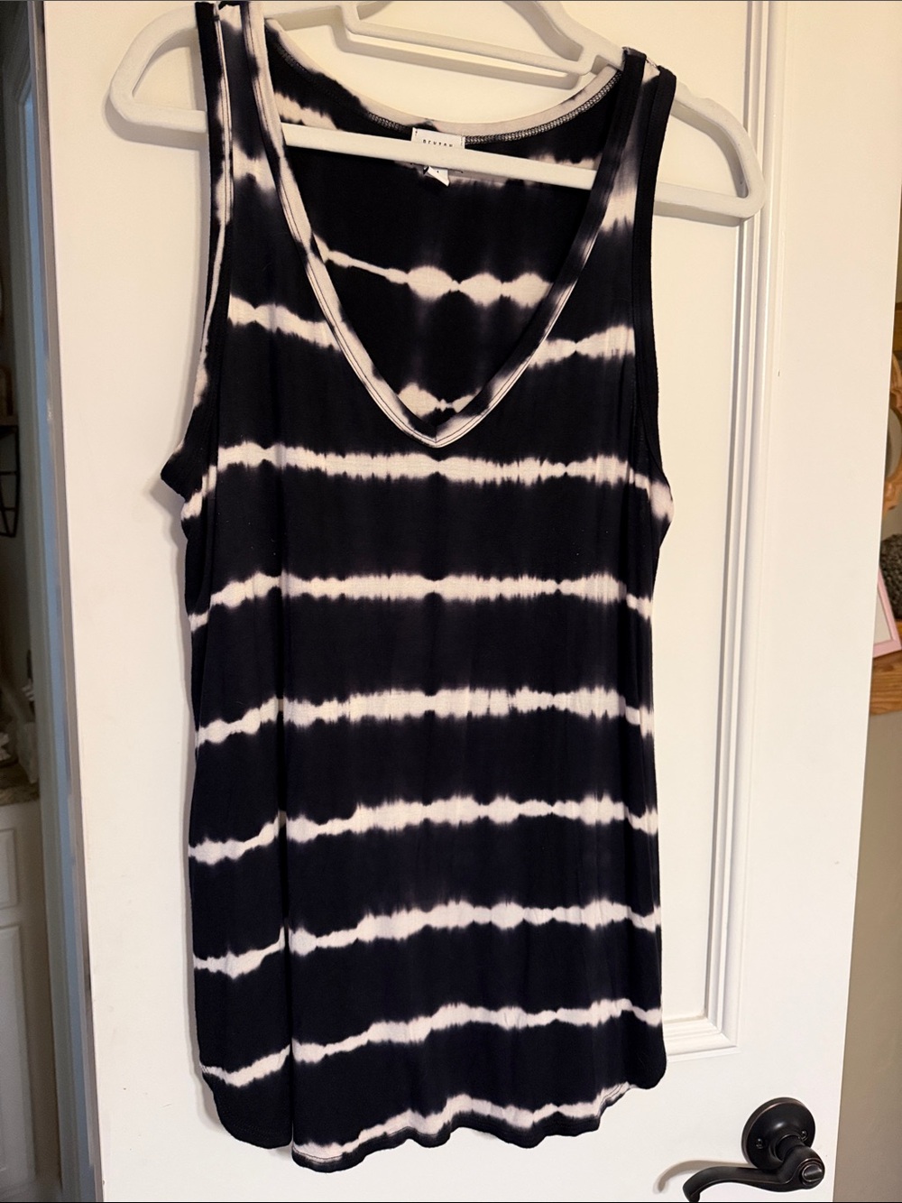 Black & White Tie-Dye Tank Top - Casual Women's Sleeveless Tee